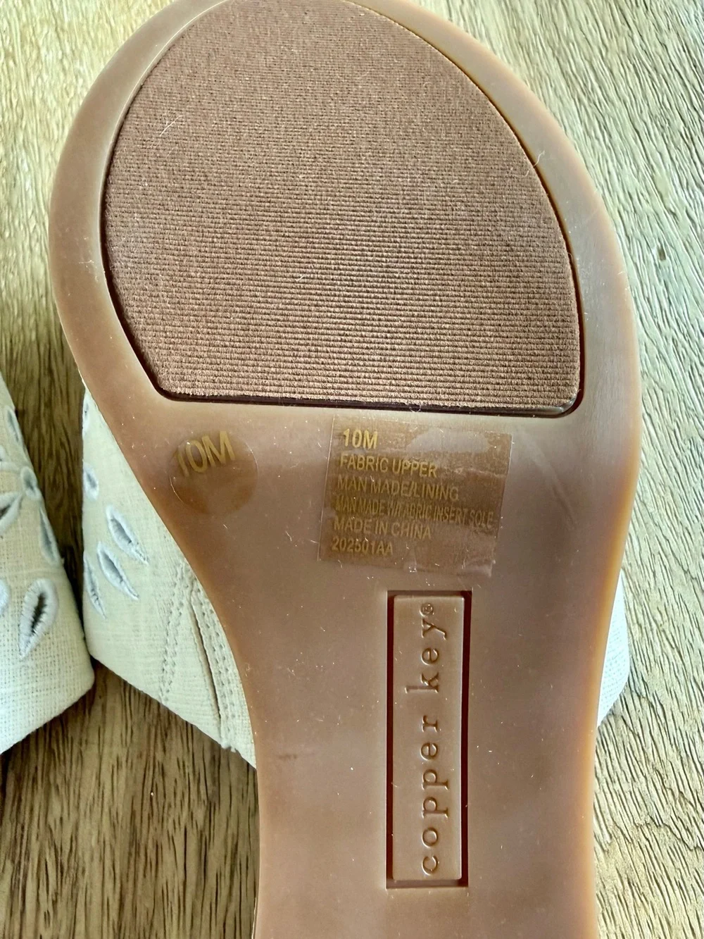 Copper Key Cream Embroidered Platform Sandals Women’s 10